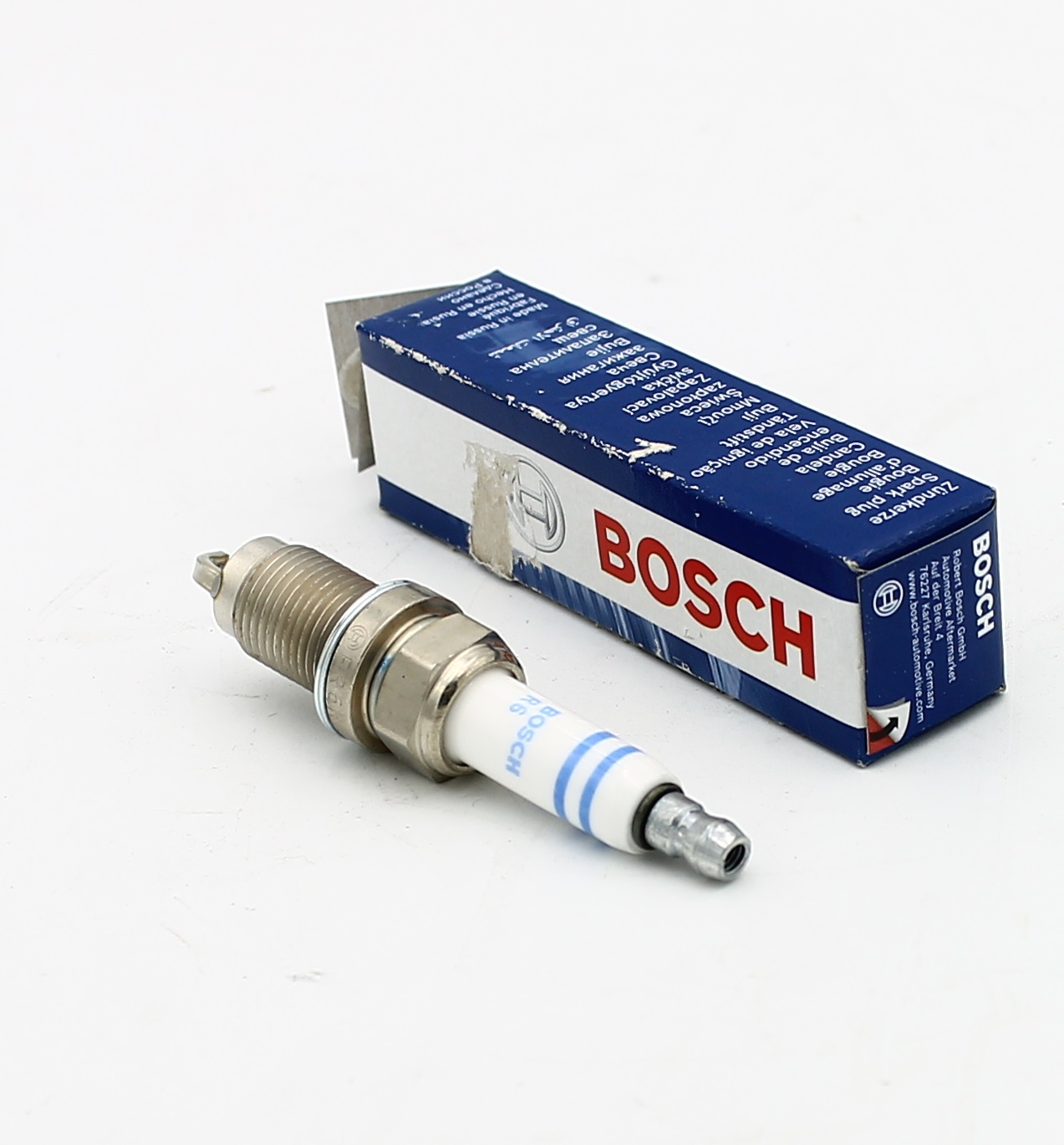 0242240665 BOSCH СВЕЧА ЗАЖИГАНИЯ (CAXA CTHD CMSB)