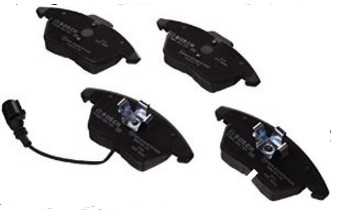 0986424797 BOSCH КОЛОДКИ ТОРМОЗНЫЕ ПЕРЕДНИЕ КОМПЛЕКТ С ДАТЧИКОМ ИЗНОСА 156.4 X 71.4 X 20.