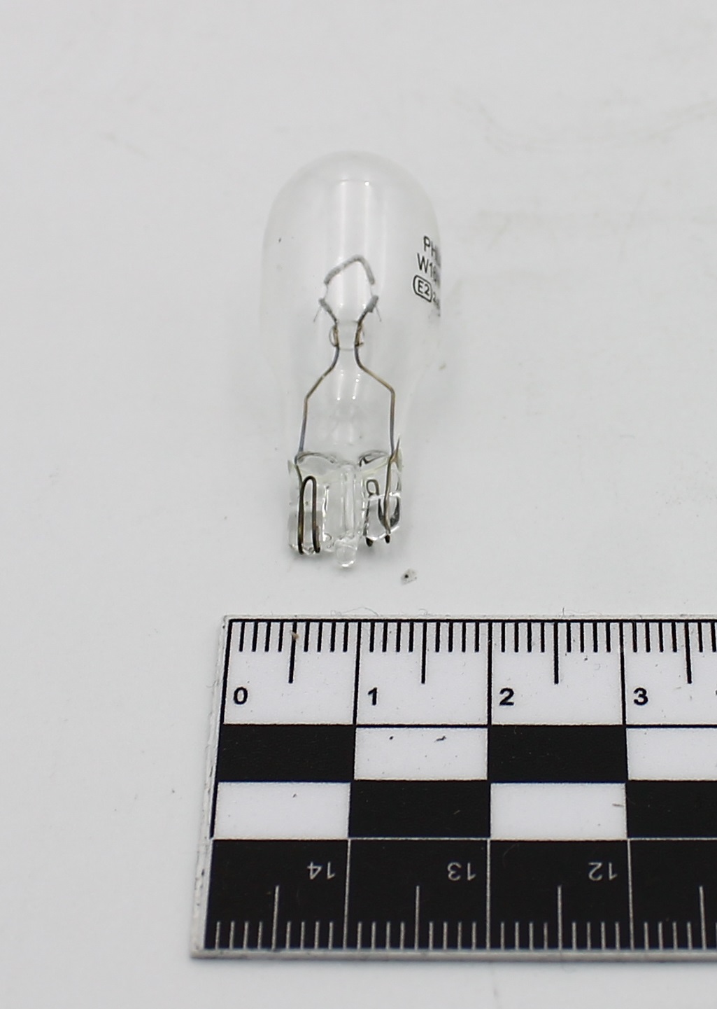 12067CP PHILIPS ЛАМПА 16W 12B Б/Ц