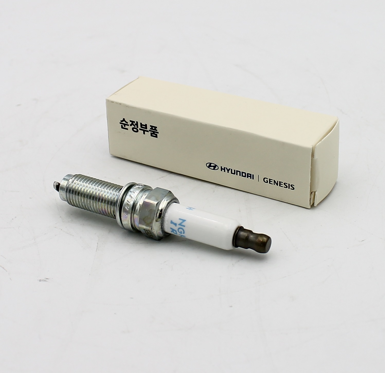 1885709085 ХЕНДАЙ/КИА СВЕЧА ЗАЖИГАНИЯ 2.0 T-GDI G70 /STINGER 2.0