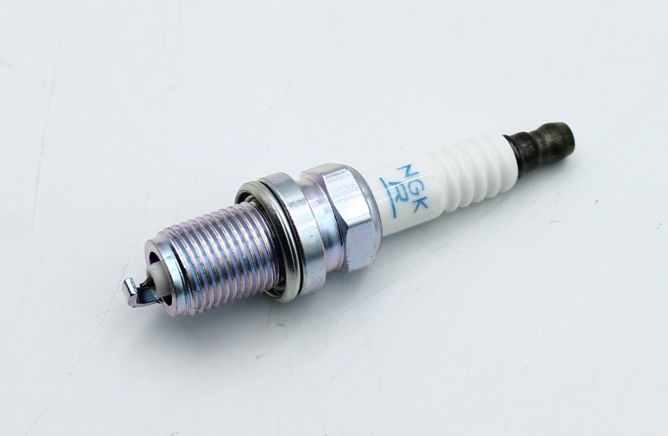 2741037100 ХЕНДАЙ/КИА СВЕЧА 2.7L -- SANTA FE/SONATA 5 05- 2.0 137 Л.С !