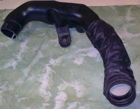 282101C051 ХЕНДАЙ/КИА ПАТРУБОК ВОЗДУХОЗАБОРНИКА - - GETZ