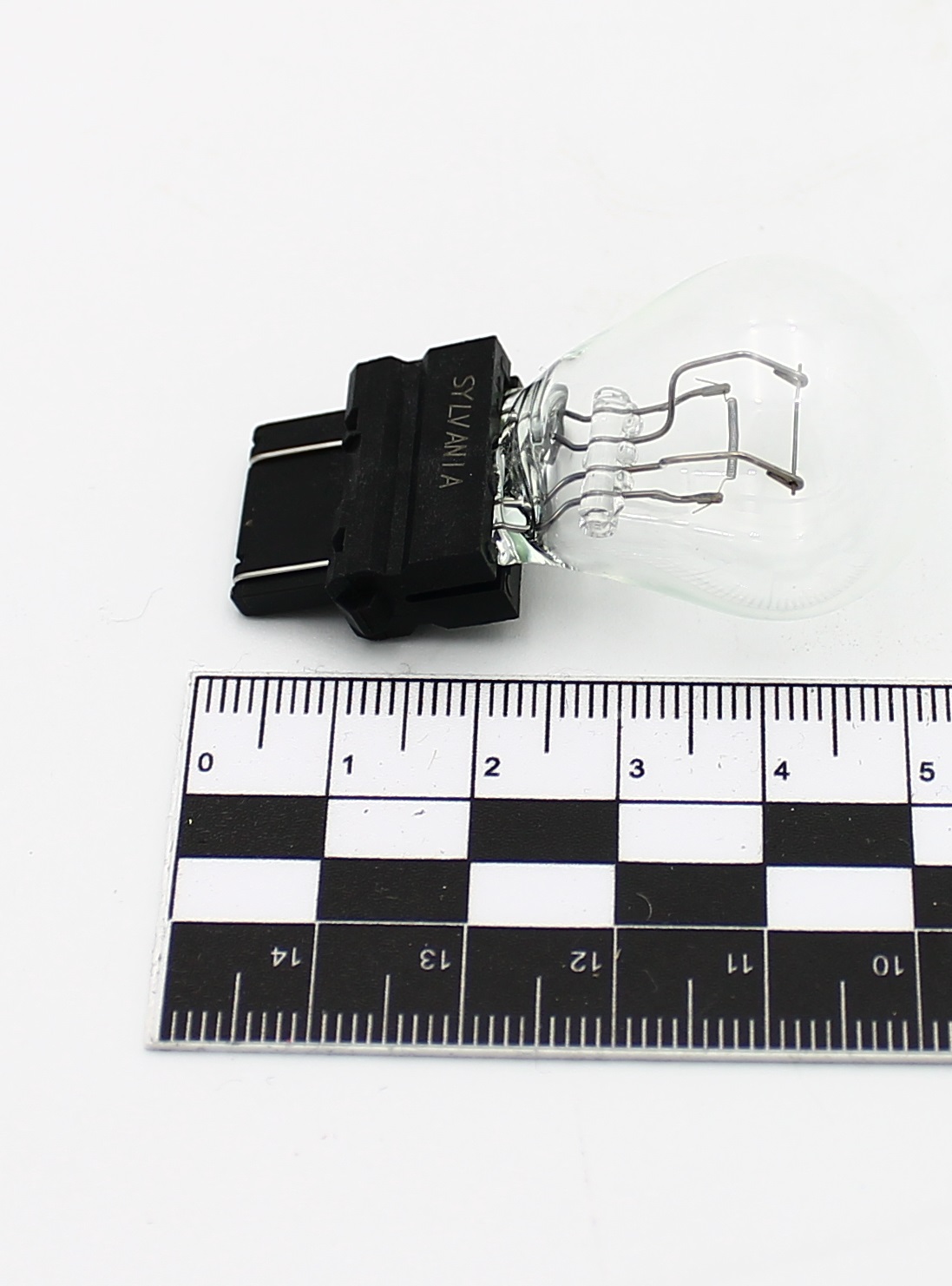 3157 OSRAM ЛАМПА P27/7W 12V 2.5*16D 12B