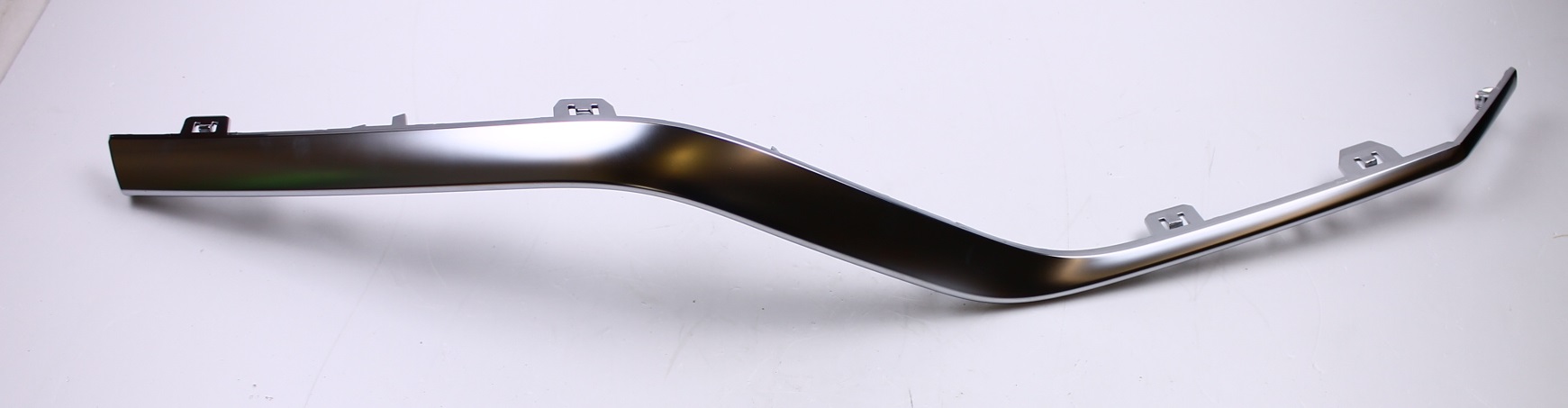 6010094800901 GEELY МОЛДИНГ БАМПЕРА ПЕРЕДНЕГО ЛЕВЫЙ GEELY ATLAS PRO (УЦЕНКА)