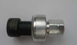 7701205751 RENAULT ДАТЧИК ДАВЛЕНИЯ КОНДИЦИОНЕРА LADA LARGUS