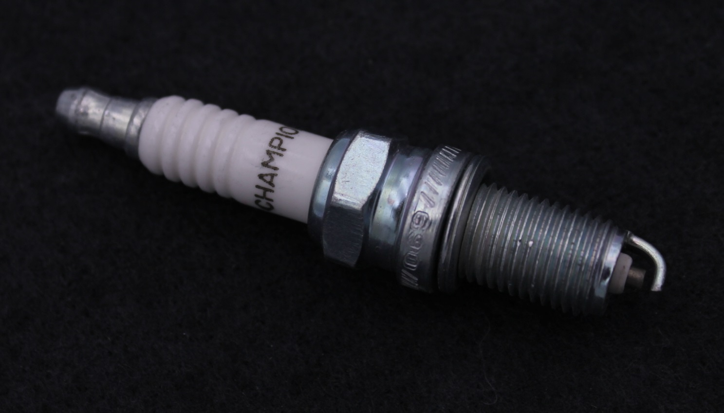 OE199T10 CHAMPION СВЕЧА ЗАЖИГАНИЯ 16-КЛАПАН ( АВЕО 1.2 ) 84 ЛОШАДКИ