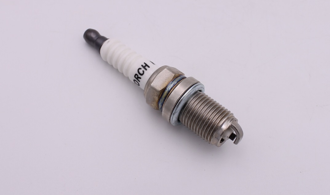 S113707100 CHERY СВЕЧА ЗАЖИГАНИЯ QQ0.8 / QQ1.1 (472) / QQ6 1.1