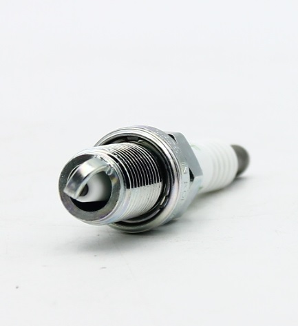 ZFR5F11 NGK СВЕЧА ЗАЖИГАНИЯ -- ELANTRA NEW 1.6/CEED 1.6 ZFR5F-11